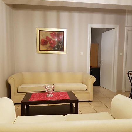 Toula'S Apartment Kavala Bagian luar foto